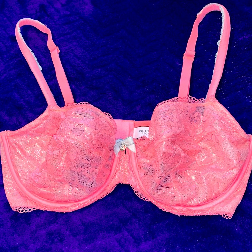 Victoria secrete bra